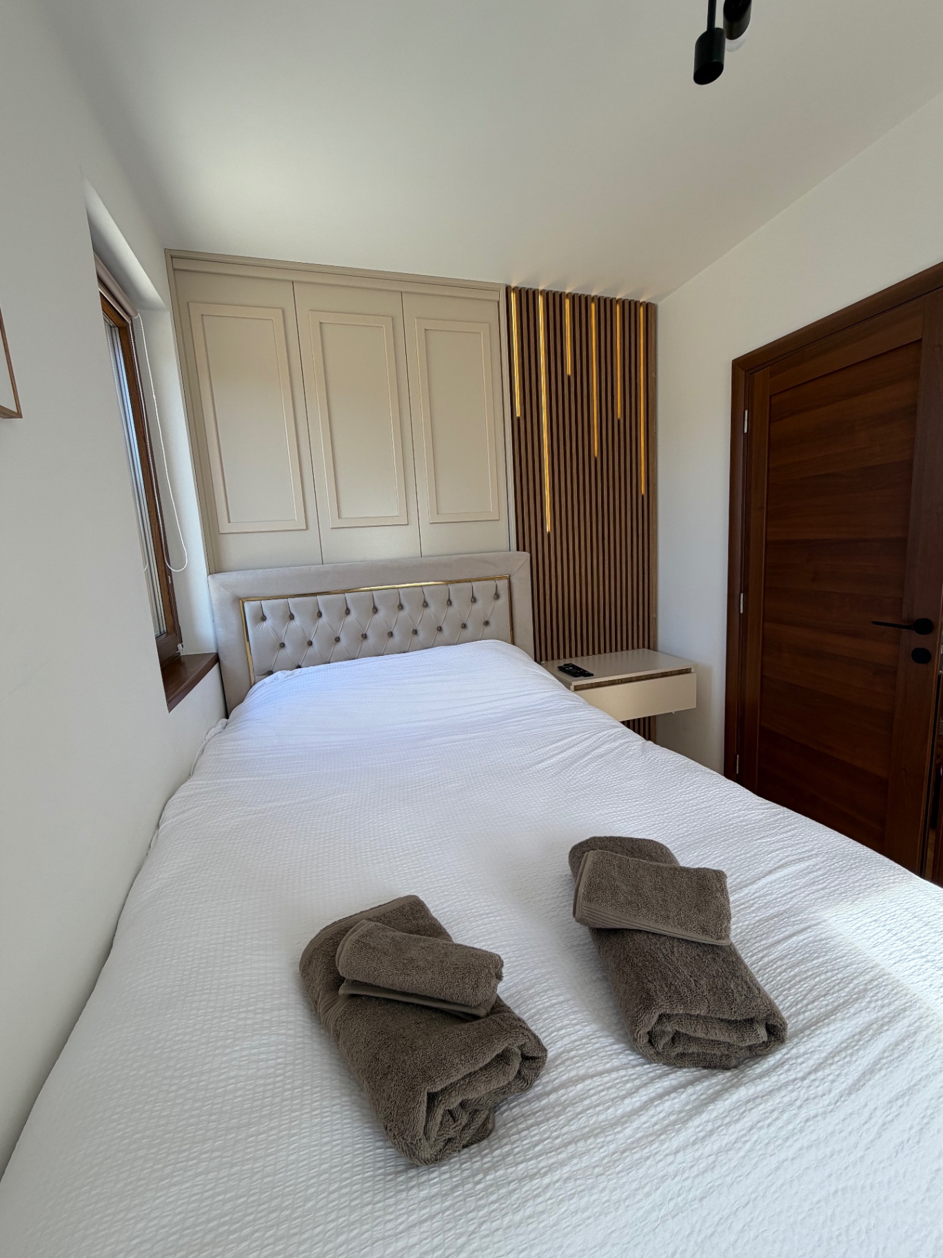 3N Royal Mountain II — 6